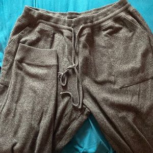 grey sweat pants
